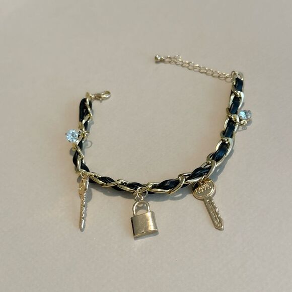 Luxury key bracelet M1080 - Picture 3 of 4